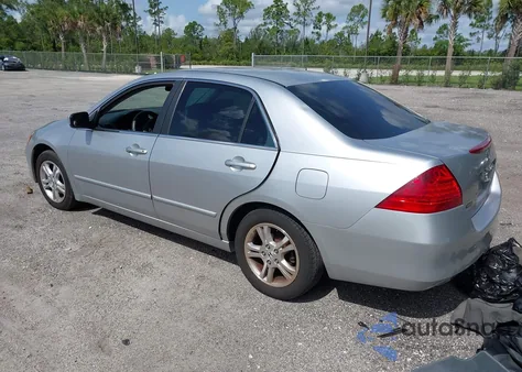 2006 Honda Accord 2.4 Se z USA, uszkodzony, nr VIN 1HGCM56396A160043